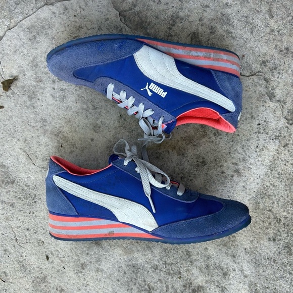 Puma Classic Wedge Carolina Stripe, size 9 - Picture 2 of 14